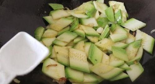 吃瓜太饱,揭秘娱乐圈背后的真相 第1张 吃瓜太饱,揭秘娱乐圈背后的真相 第1张